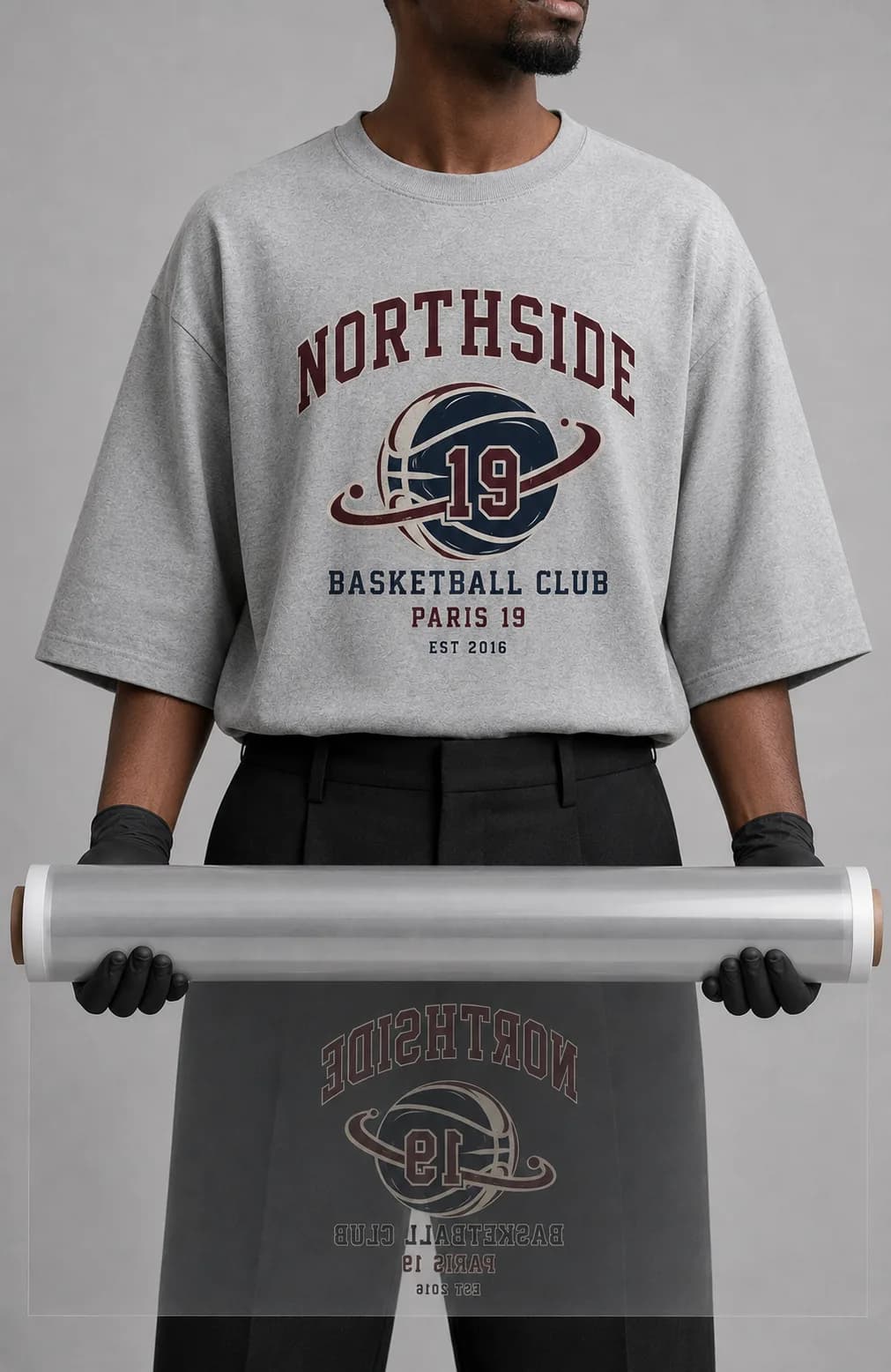 T-shirt de club marqué en DTF et le film du même visuel imprimé en miroir